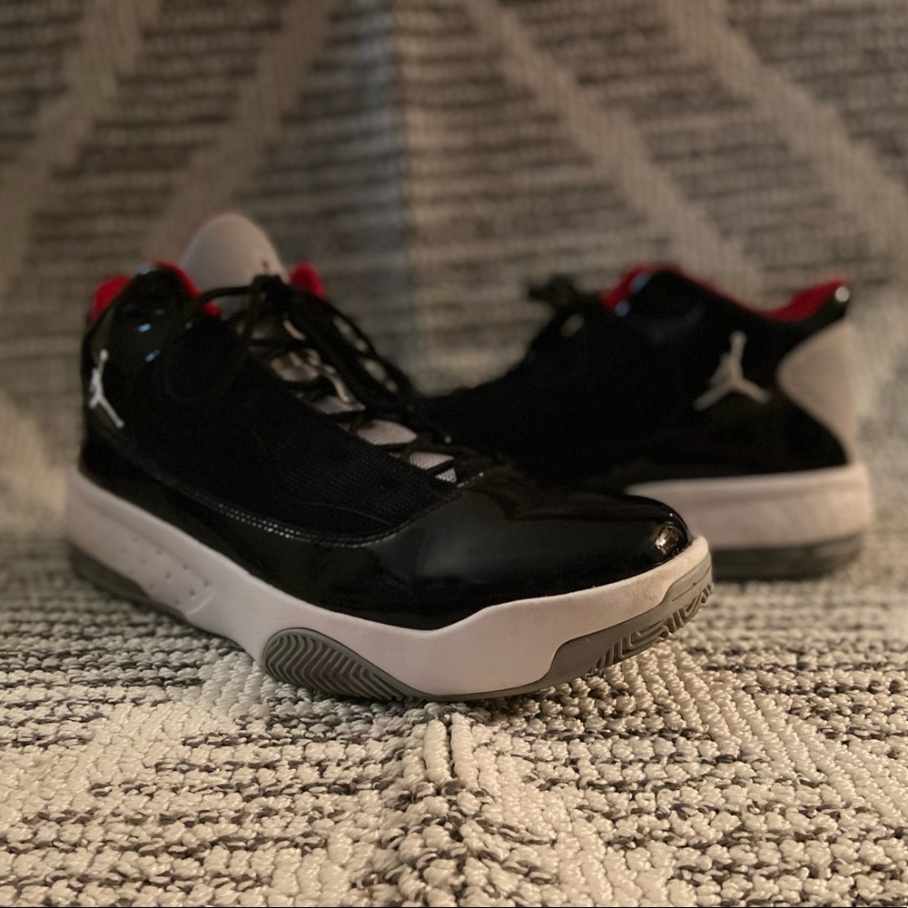 Jordan Max Aura 2